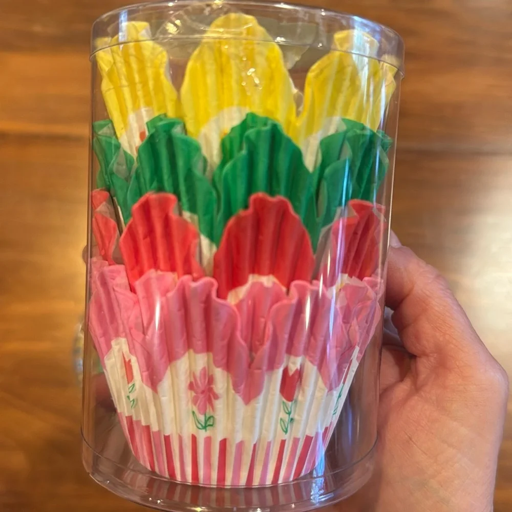NWT 96 Crate&Barrel Spring Cupcake Papers Paper Cup Cases Floral 2 Pack 48 Each